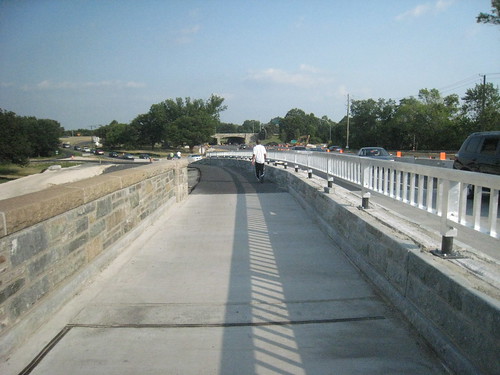 MVT Humpback Bridge with Guardrail