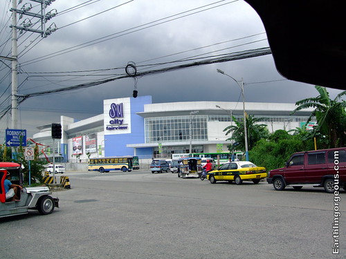 SM Fairview view from intersection Quirino Hway and Belfast St. Fairview 