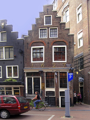 Amsterdam 324 • <a style="font-size:0.8em;" href="http://www.flickr.com/photos/30735181@N00/4090915777/" target="_blank">View on Flickr</a>