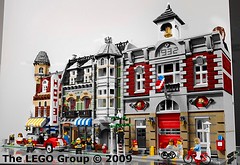 10197 Fire Brigade, vintage LEGO fire station, coming Sept. 2009 [News ...