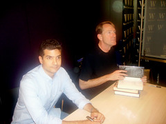 David Levien (left) and Lee Child (right) (flickr)
