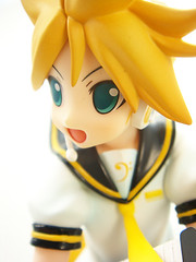 グッドスマイルカンパニー 1/8 鏡音レン レビュー - HYPER DiMENSiON