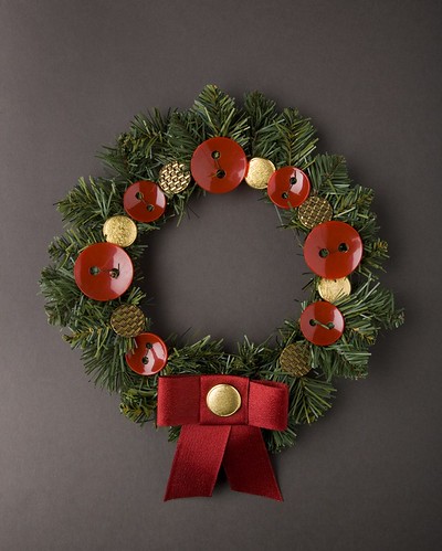 red and gold button wreath!