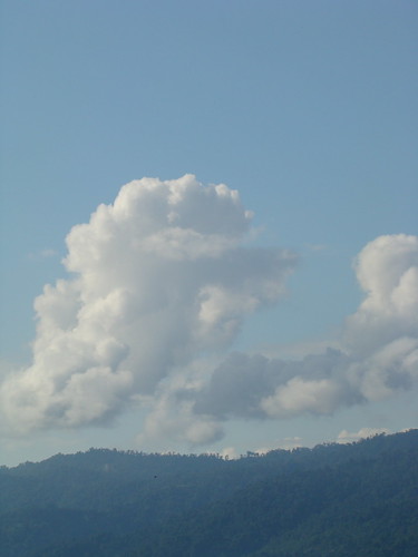 Nubes Cúmulos, que muestran el aire caliente ascendente