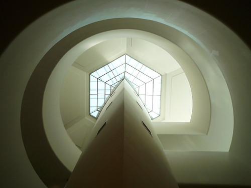 Solomon R. Guggenheim Museum Monitor Building