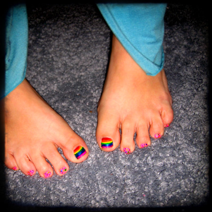 rainbow pedicure by isewcute