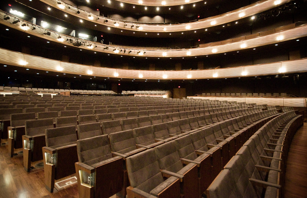 Margot and Bill Winspear Opera House/Dallas,TX/Built: 2009/Capacity: 2,300.
