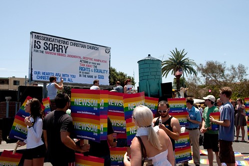 Gavin Newsom @ San Diego Pride Parade, 07/18/2009