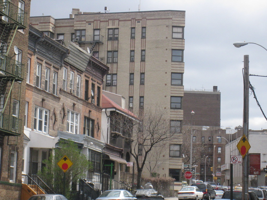 26.) The Bronx: Tremont, East Tremont - SkyscraperCity