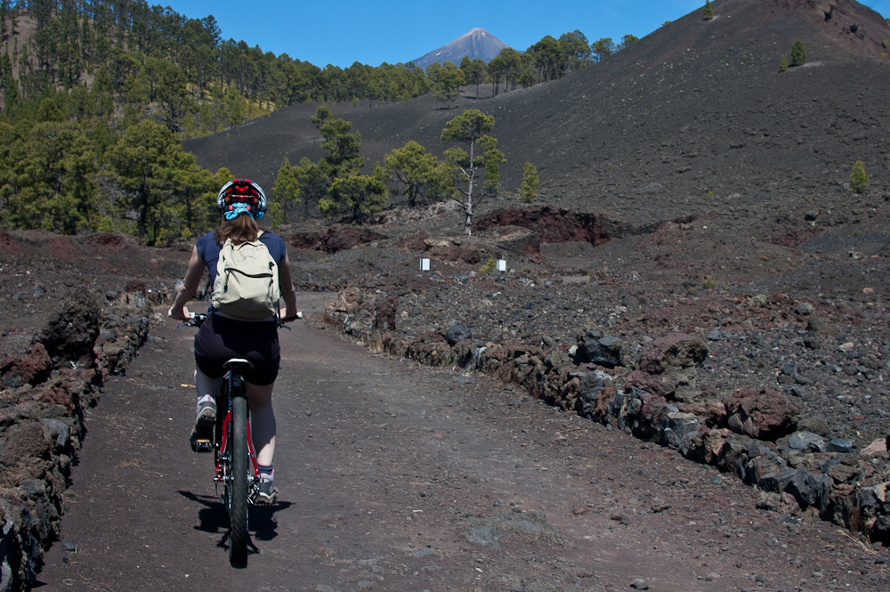 Ruta en bici por el volcán Chinyero