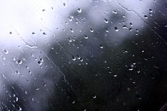 Anglų lietuvių žodynas. Žodis rain out reiškia lietaus lietuviškai.
