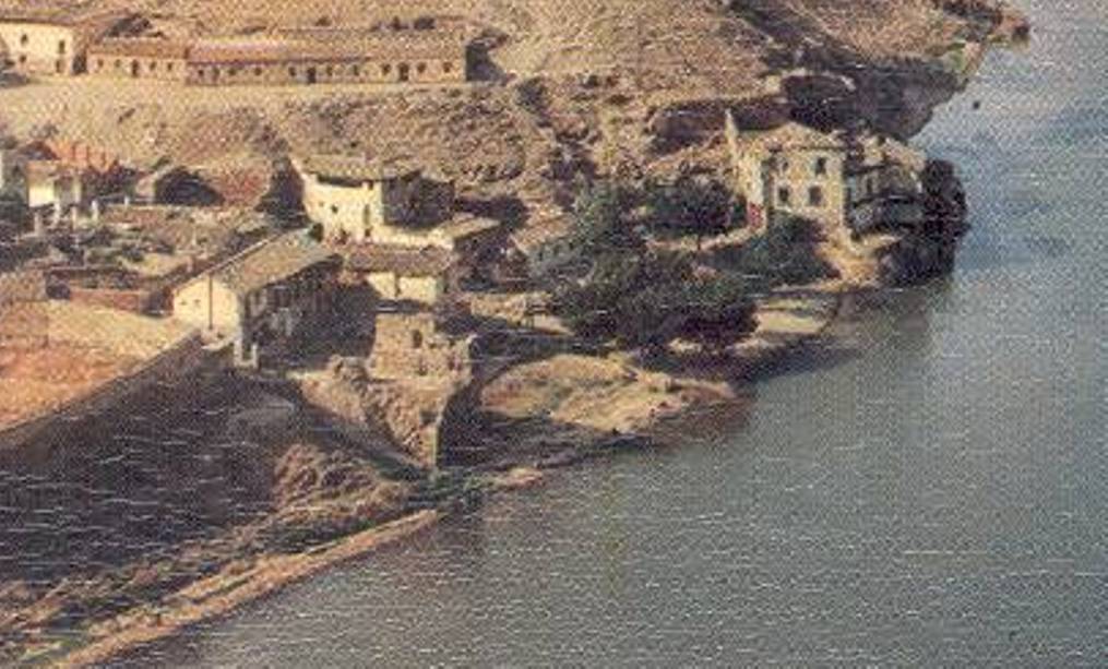 Torre del Hierro de Toledo en ruinas a mediados del siglo XX