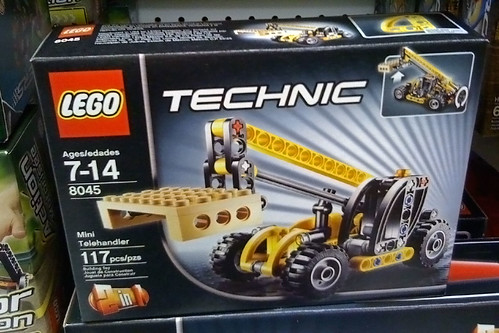LEGO 2010 Sets Spotted at Toys R Us - Technic 8045 - Mini-Telehandler