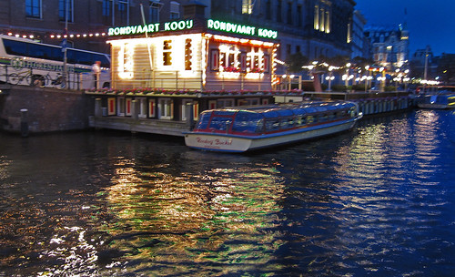 Amsterdam 429 • <a style="font-size:0.8em;" href="http://www.flickr.com/photos/30735181@N00/4140088780/" target="_blank">View on Flickr</a>