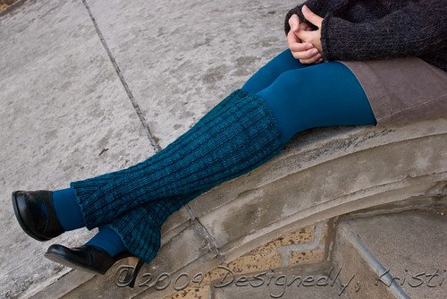 I need a pattern for leg warmers for a beginner knitter.These are
