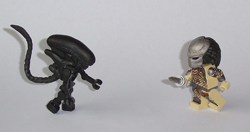 awesome Alien and Predator custom minifigs