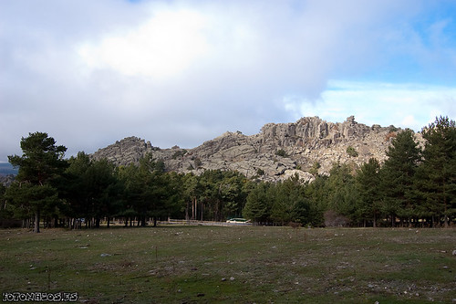 El Monte Abantos entre setas y vistas al Monasterio de San Lorenzo del Escorial