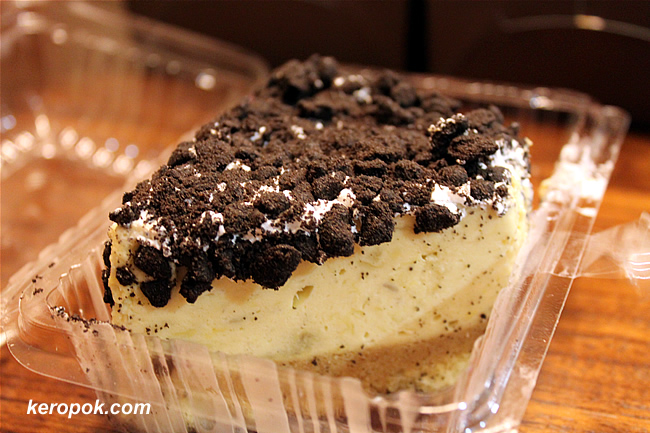 Durian Oreo Cake