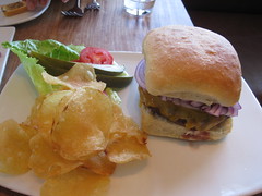 Coco500 in San Francisco - Burger and chips