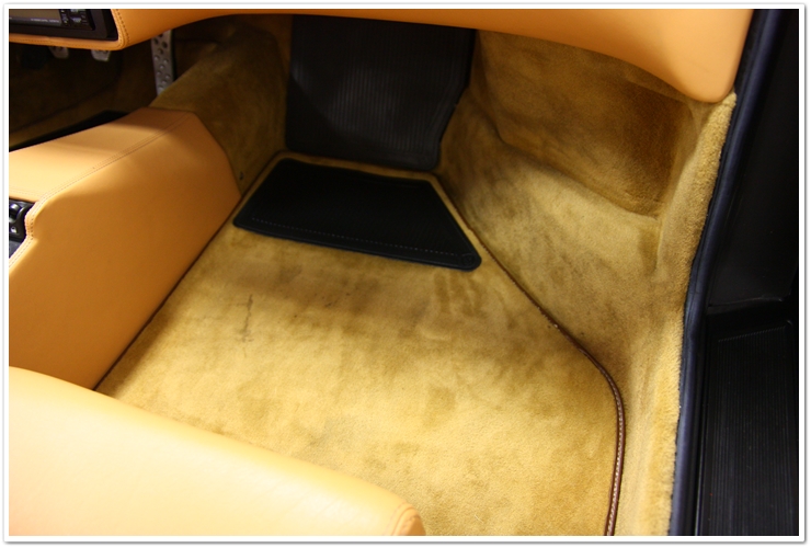 Ferrari 355 GTS interior carpet before detail