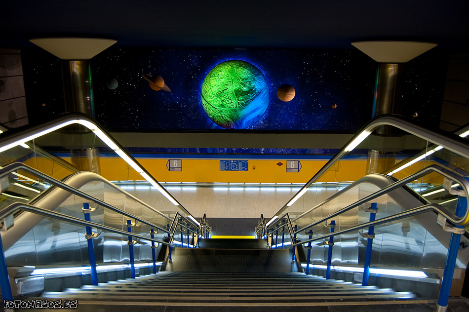 Metro en Arganzuela-Planetario, la estación más astronómica