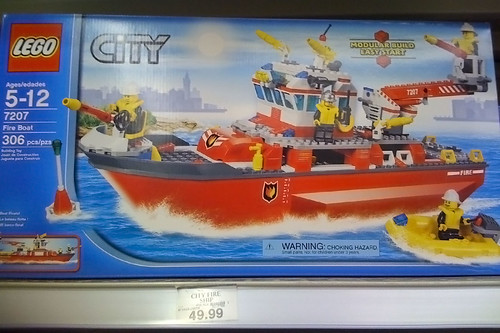 LEGO 2010 Sets Spotted at Toys R Us - City 7207 Fire Boat