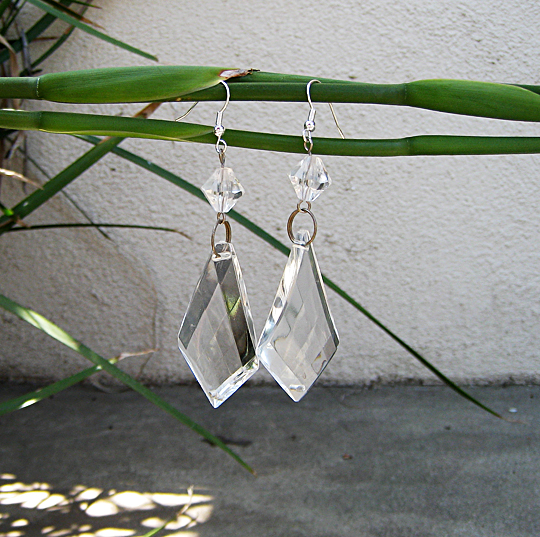 crystal+chandelier+earrings+DIY-2