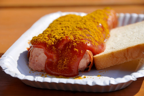 Currywurst med toast