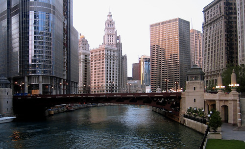 Chicago 0179 • <a style="font-size:0.8em;" href="http://www.flickr.com/photos/30735181@N00/4067102632/" target="_blank">View on Flickr</a>