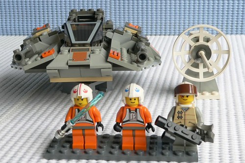 Star Wars Lego 7130 Snowspeeder - a photo on Flickriver