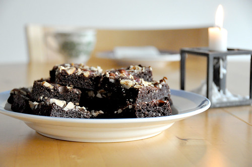 Chokoladekage med hasselnødder