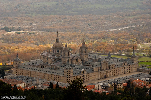 El Monte Abantos entre setas y vistas al Monasterio de San Lorenzo del Escorial