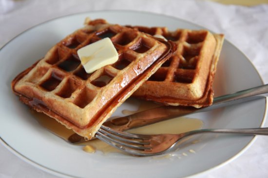 Brown Butter Yeast Waffles 550