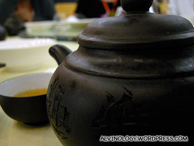 Can you guess what's in this tea pot?