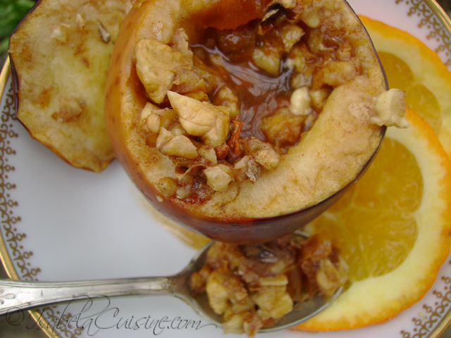 Baked apple, with walnuts and honey