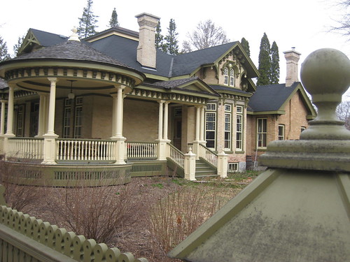 Collingwood Ontario Regency Architecture