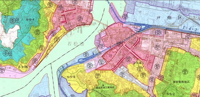 都市計画図を見てみると、確かに戸畑駅北口...