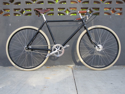 Pashley Guv'nor 20" single speed at Flying PIgeon LA