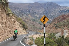 A wibbly-wobbly Peruvian paved road
