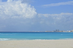 Cancun Beach • <a style="font-size:0.8em;" href="http://www.flickr.com/photos/36070478@N08/10255710175/" target="_blank">View on Flickr</a>