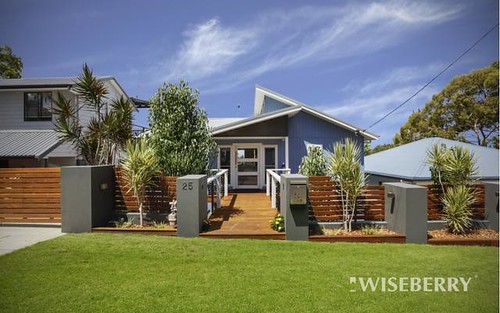 25 Donegal Rd, Berkeley Vale NSW 2261