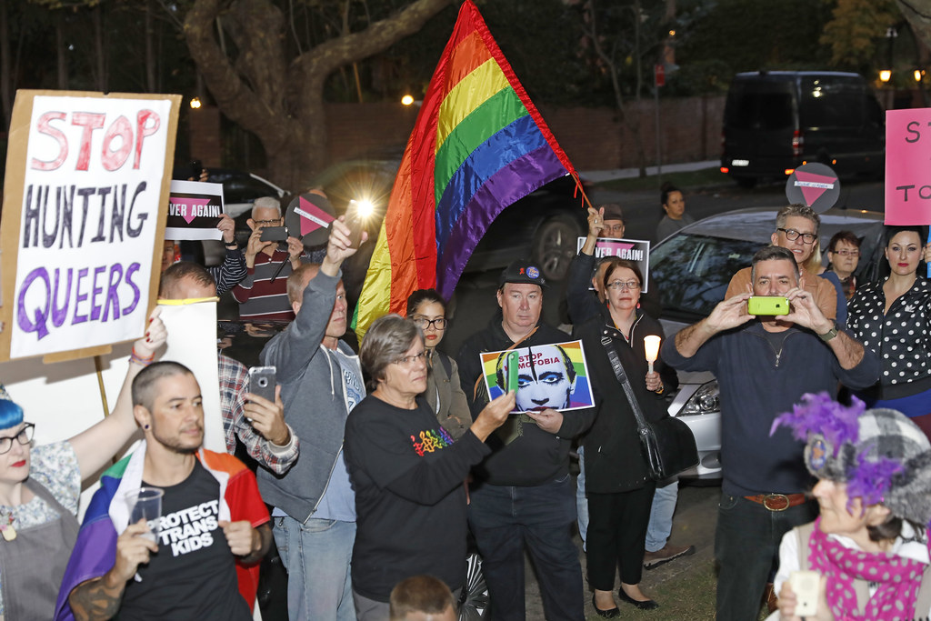 ann-marie calilhanna- no to gay torture in chechnya @ russian consulate woollahra_031