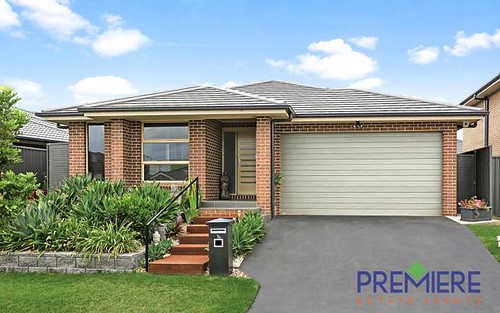 16 Voyager Circuit, Gregory Hills NSW