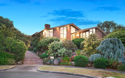11 Peachwood Rise, Doncaster East VIC 3109
