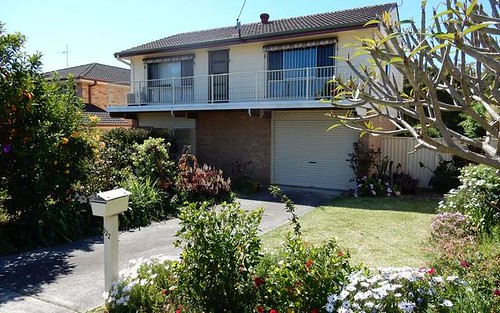 122 Vales Road, Mannering Park NSW 2259