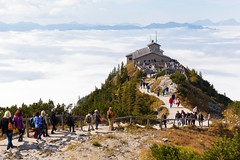 Reger Tourismus am Kehlsteinhaus • <a style="font-size:0.8em;" href="http://www.flickr.com/photos/91814557@N03/10053234206/" target="_blank">View on Flickr</a>