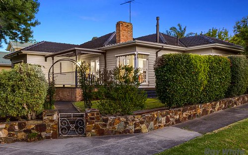 32 Woodhouse Gr, Box Hill North VIC 3129