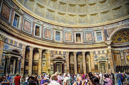 IT Rome Pantheon, interior