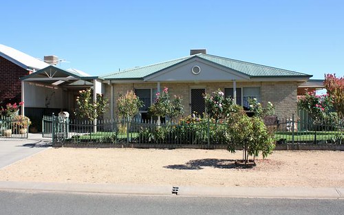 73 Banksia Drive, Corowa NSW