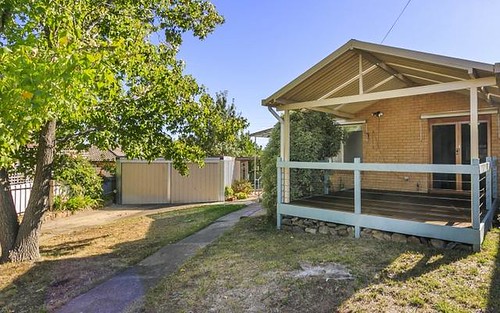 8 Laura Place, Queanbeyan NSW 2620